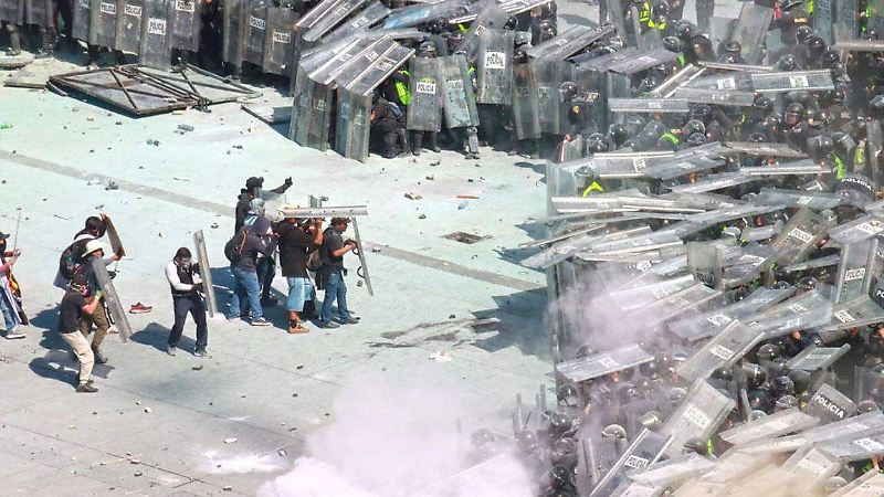 Imágenes de la Marcha de la Generación Z: violencia y confrontación en CDMX